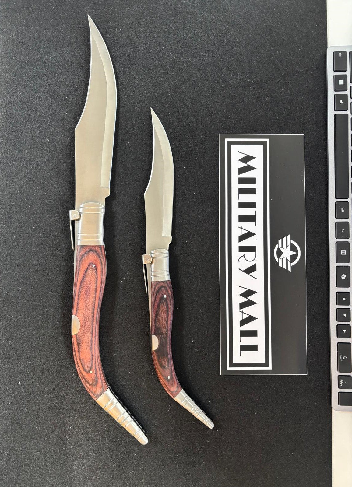 Briceag Cricket Spaniol - 52 cm / 38 cm