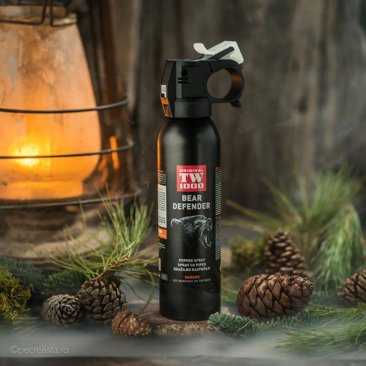 Spray Anti Urs TW1000 Bear Defender 225 ml, Jet pana la 10 m, Fabricat in Germania, Spray cu Piper pentru Ursi, Lupi, Caini Agresivi
